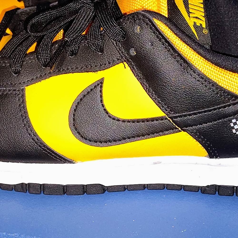 Nike Black and Yellow Sneakers Bold Design